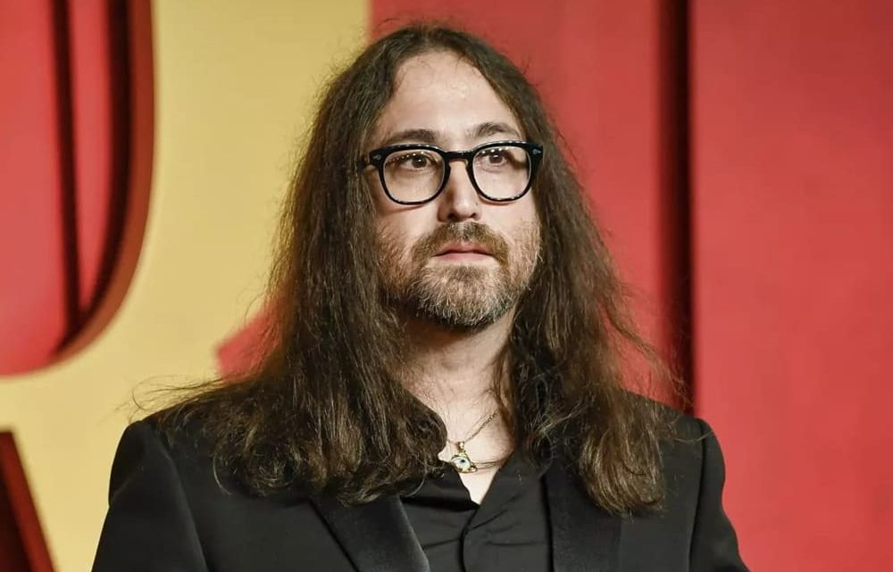 Sean Lennon recordó la reacción de Paul McCartney cuando recibió la noticia del fallecimiento de su padre.